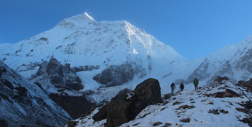 makalu-base-camp-trek-1024x516