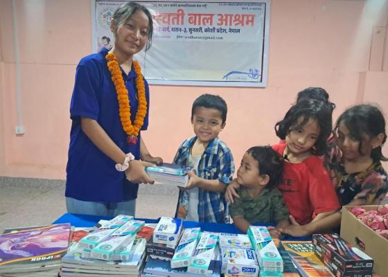 यूएन कलेजकी छात्रा रुचिको उदाहरणीय कामः पुरस्कारको रकमबाट आश्रममा सहयोग