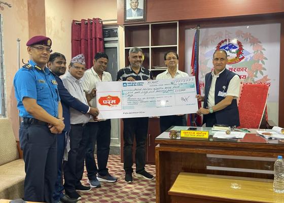 भोटेकोशी बाढी प्रभावितकालागि सूर्योदय मिल्क एण्ड बेभरेजको पाँचलाख ५५ हजार सहयोग
